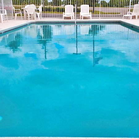 Holiday Inn Express Hotel & Suites Brooksville West, An Ihg Hotel Bagian luar foto