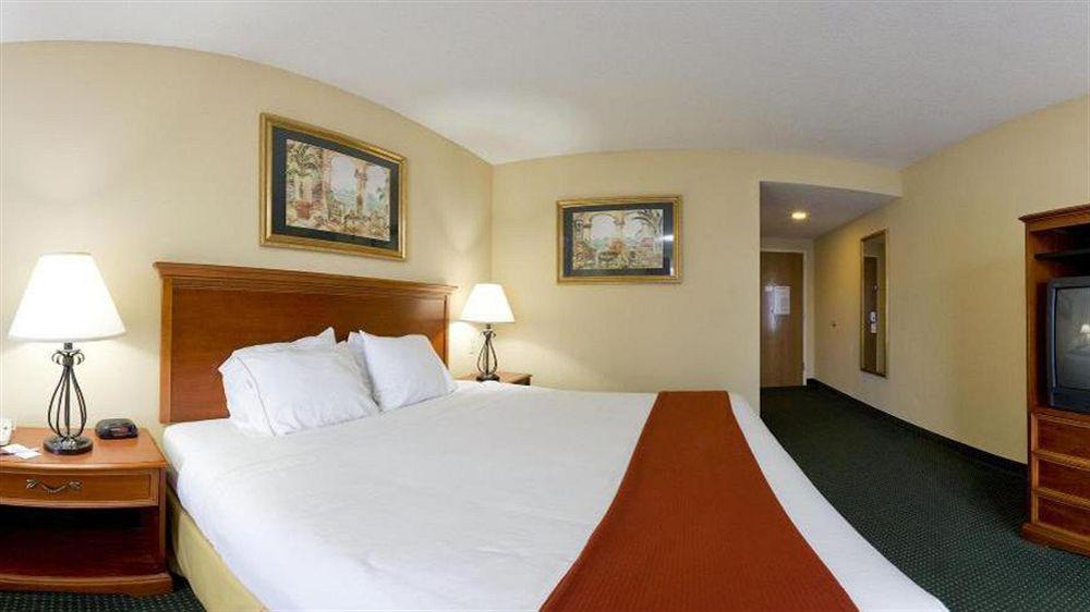 Holiday Inn Express Hotel & Suites Brooksville West, An Ihg Hotel Bagian luar foto