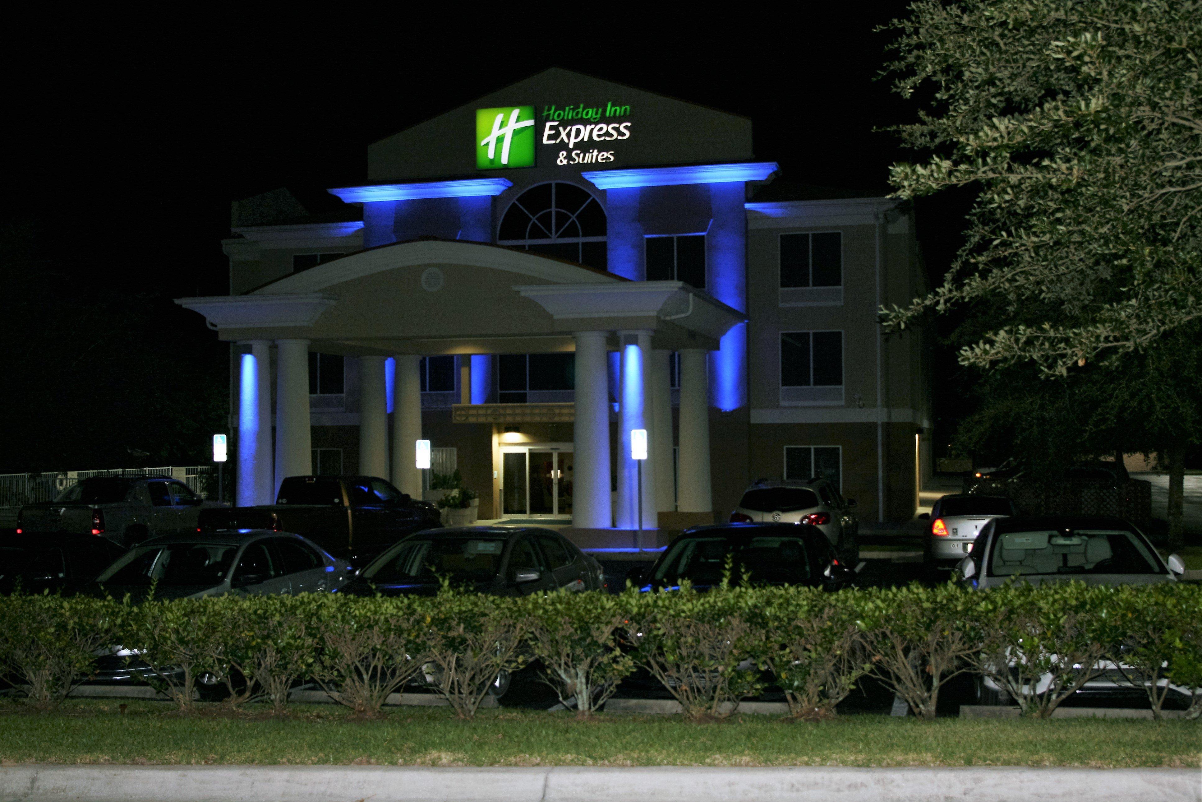Holiday Inn Express Hotel & Suites Brooksville West, An Ihg Hotel Bagian luar foto