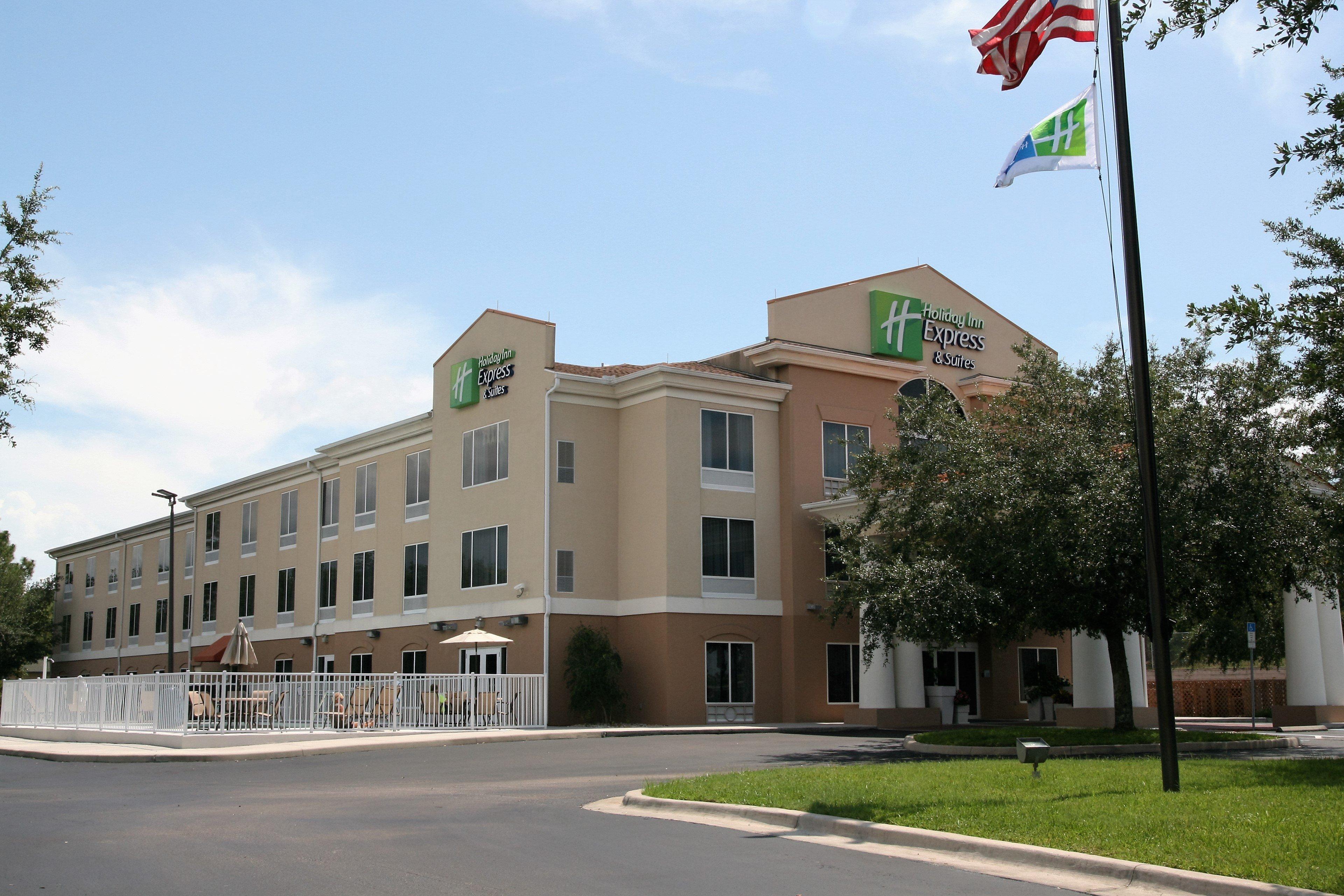 Holiday Inn Express Hotel & Suites Brooksville West, An Ihg Hotel Bagian luar foto