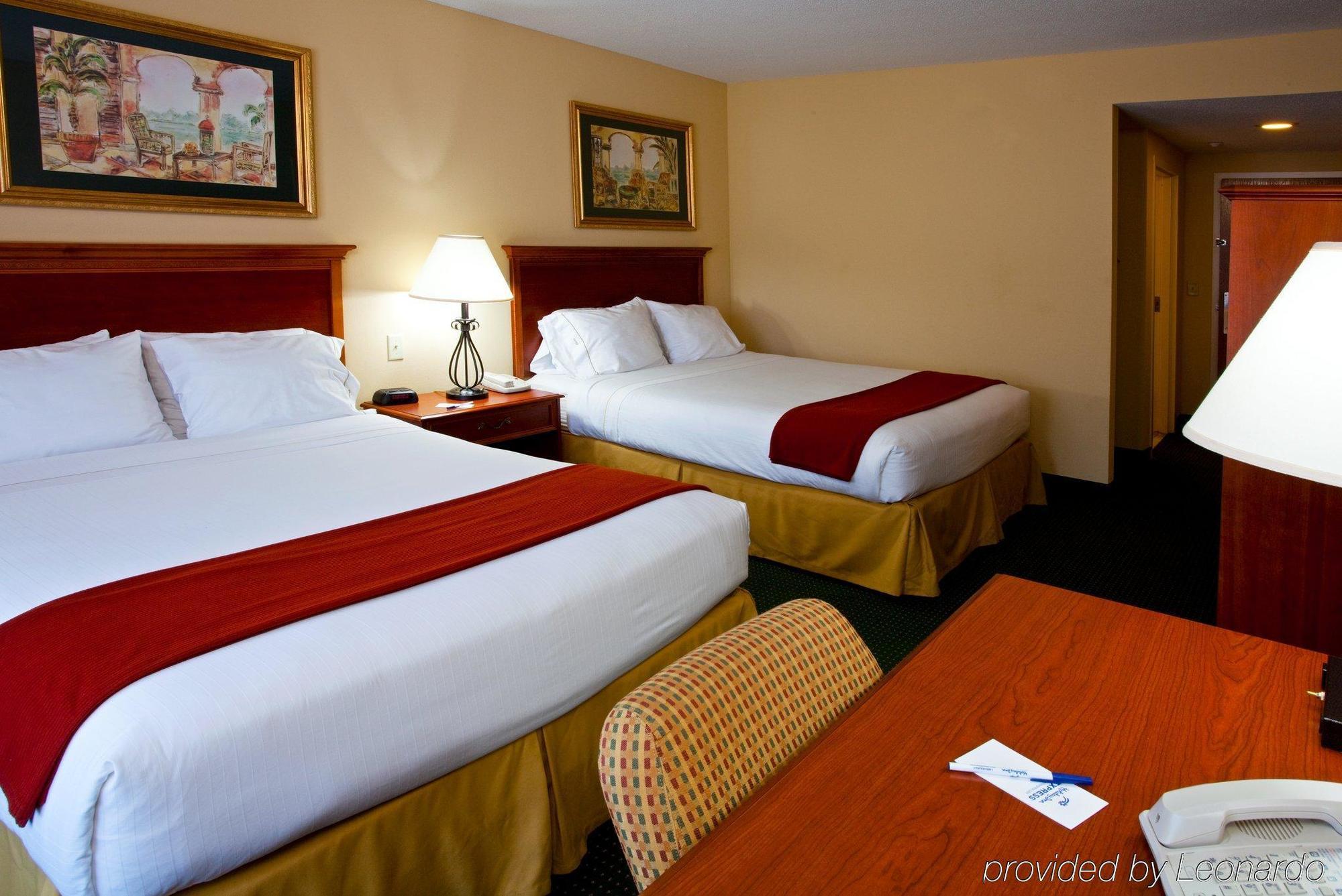 Holiday Inn Express Hotel & Suites Brooksville West, An Ihg Hotel Ruang foto
