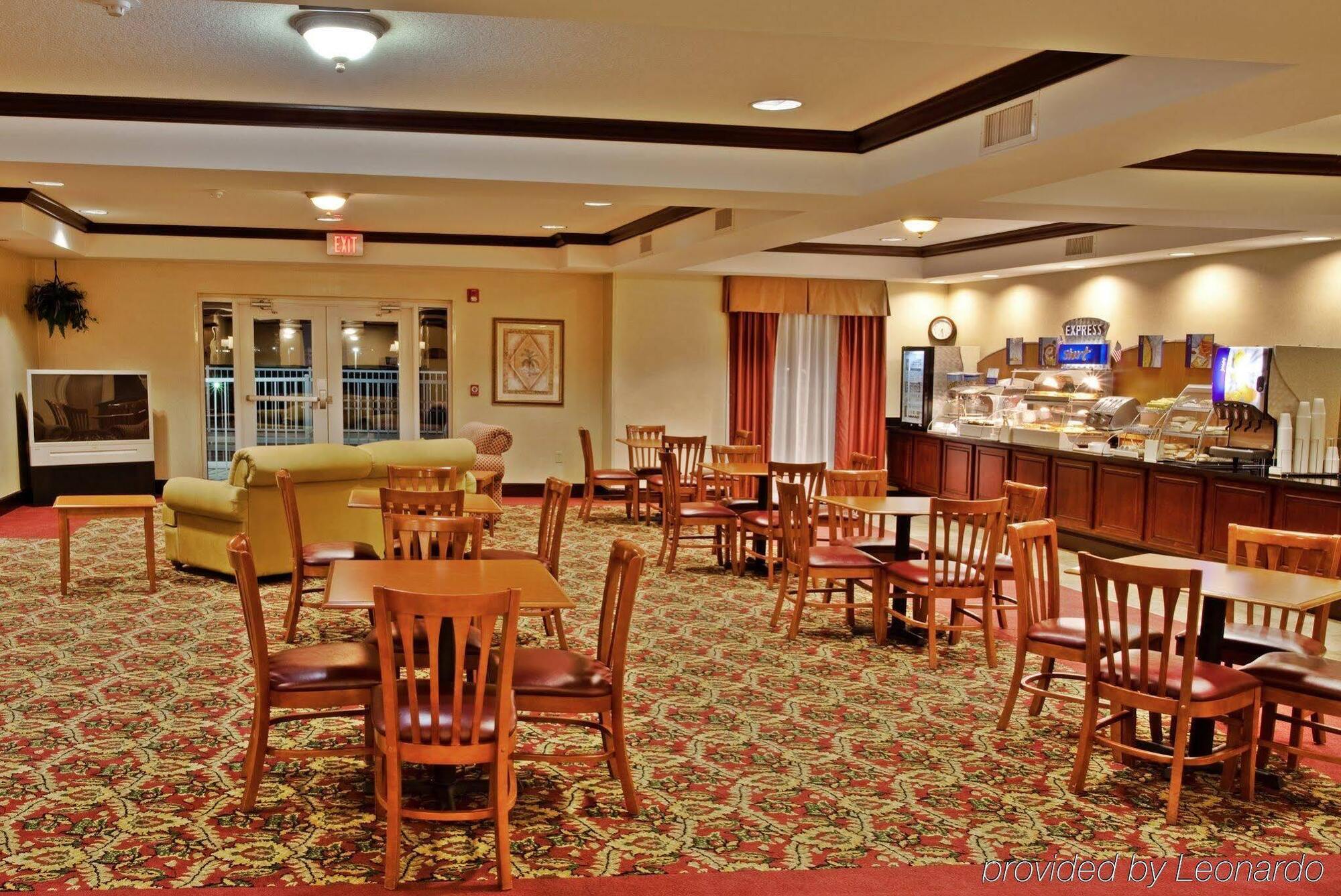 Holiday Inn Express Hotel & Suites Brooksville West, An Ihg Hotel Bagian luar foto
